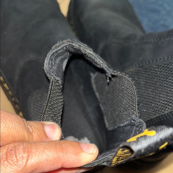 Dr. Martens Embury Chelsea Black Leather Boots - Picture 6 of 9